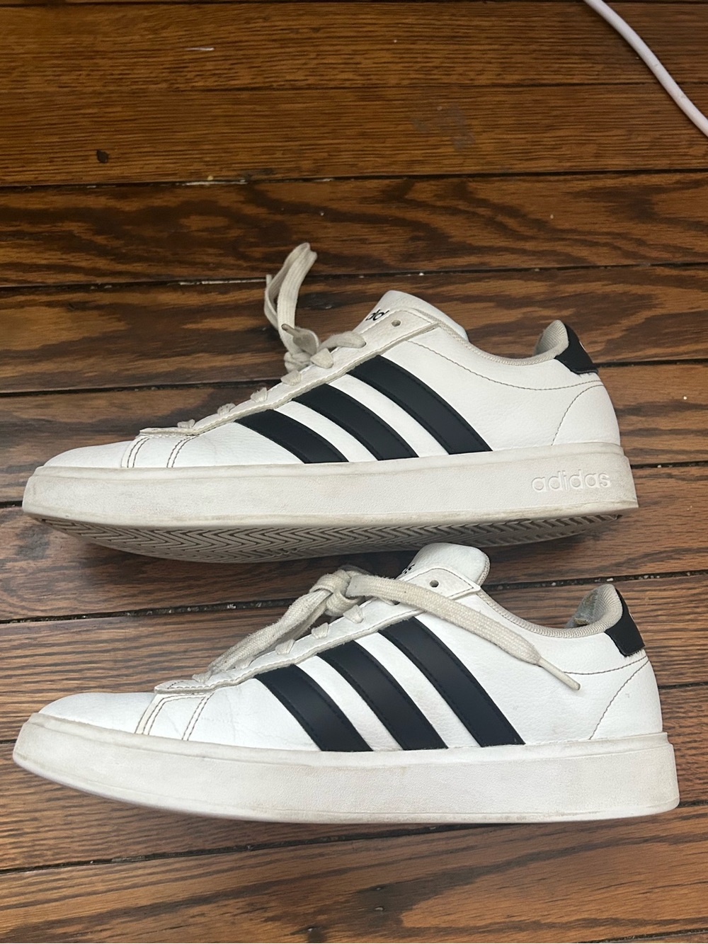 Adidas Women’s Cloudfoam Advantage Leather Sneakers - Picture 5 of 8